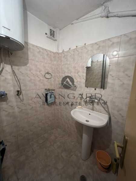 Продава се Тристаен апартамент в Пловдив, Център - 90 кв.м за 1889 €/кв.м - Снимка #8