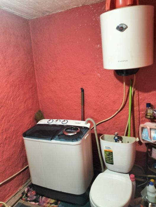 Продам 1/2 дома...