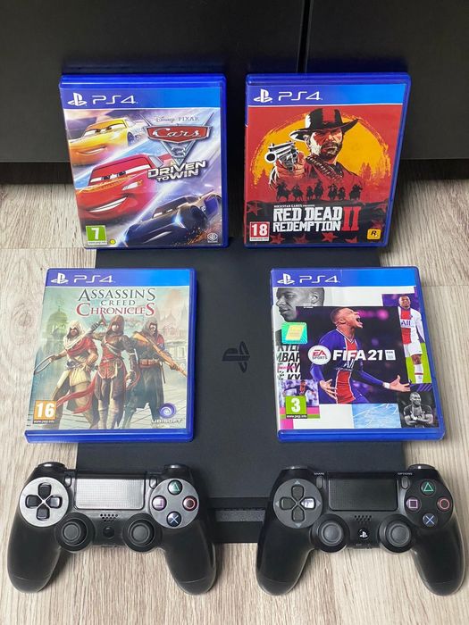 PlayStation 4 + Jocuri + 2 Conteollere
