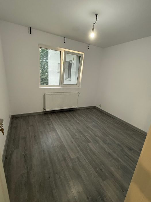 Apartament cu 3 camere in Marasesti