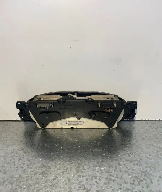Ceasuri bord Dacia Logan 2005 1.4 MT (75 hp)