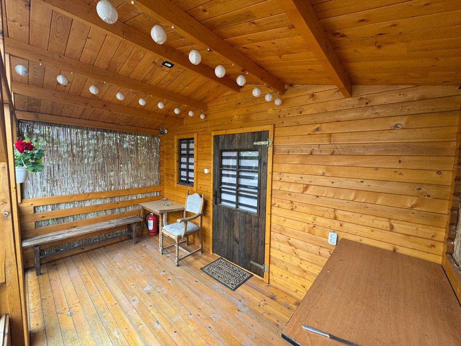 Casa de lemn 8x4 metri cu terasa acoperita, cu ECHIPAMENT COMPLET