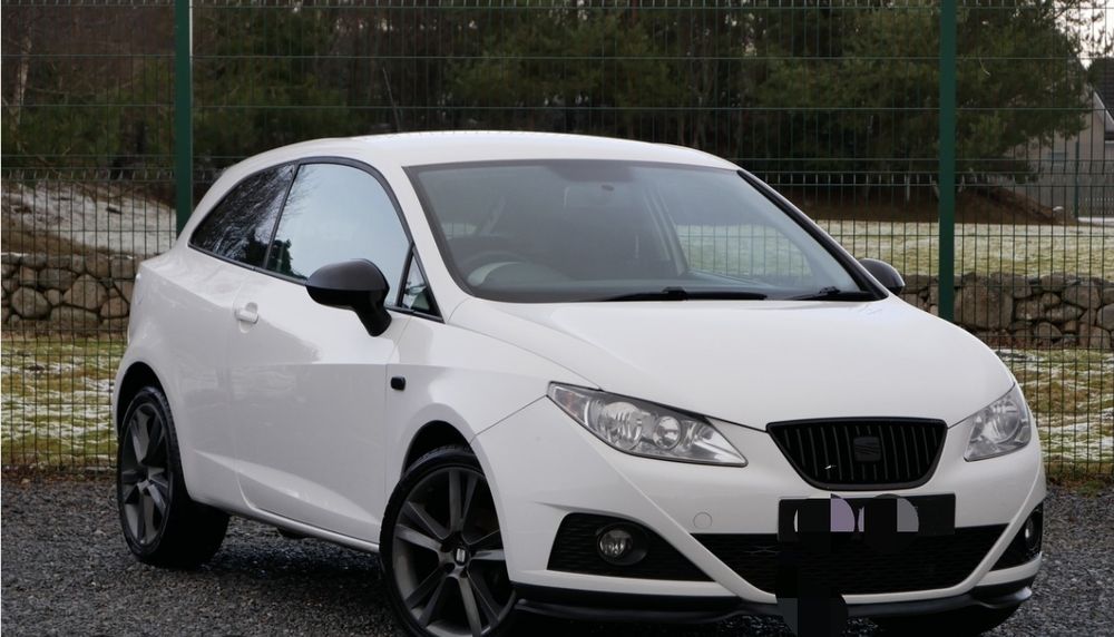 Seat ibiza 1.6TDI 90к.с 2010  на. Части Климатроник