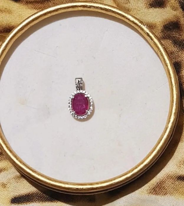 Сребърен комплект с натурален Рубин и циркони.Продават се и по отделно