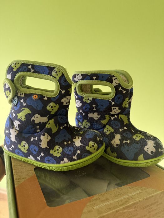 Vand Bogs marimea 23