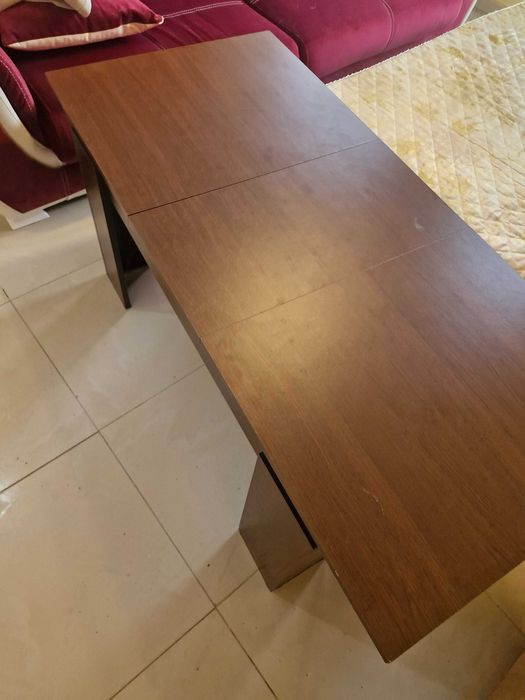 Продава се нова холна маса