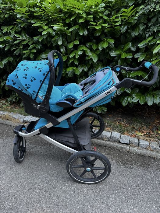 Продавам бебешка количка Thule Urban Glide 2