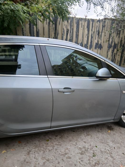 OPEL Astra 2011 — imagine 3