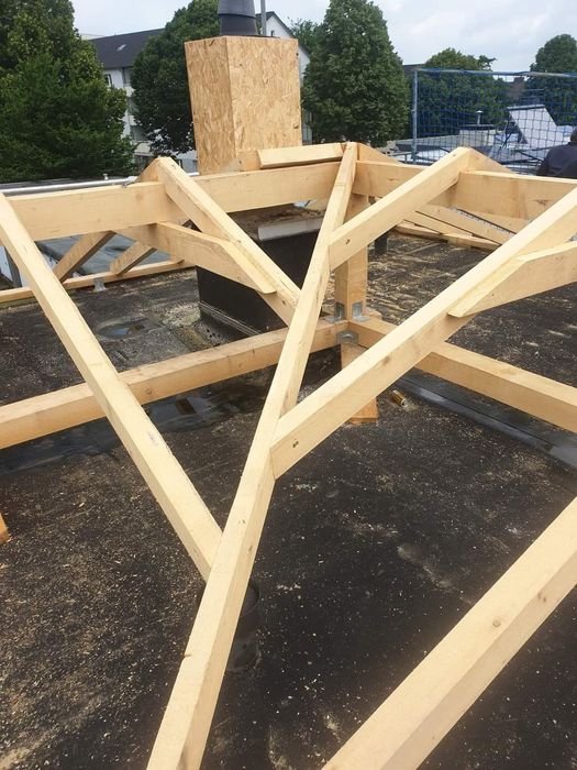 Montaj acoperisuri la cerere