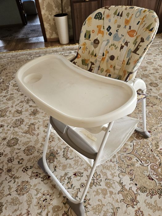 Стульчик для кормления качественный и легкий