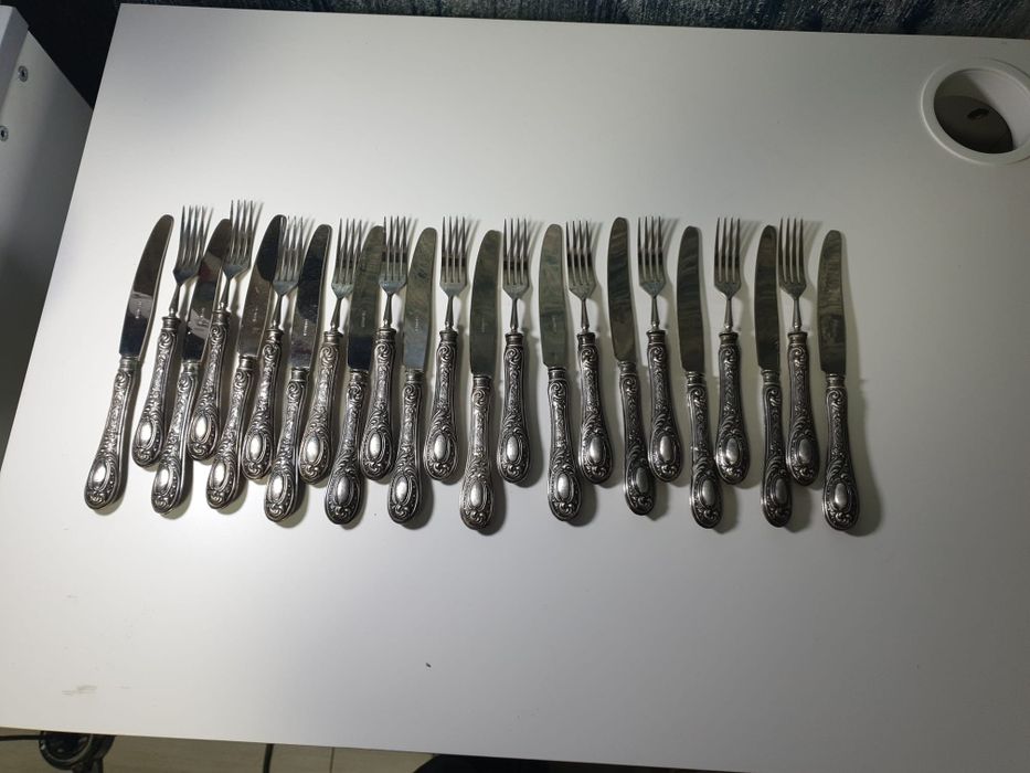 Set Solingen 36 de cutite si furculițe