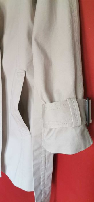 Pardesiu trench coat dama ZARA primavara marimea M crem impecabil
