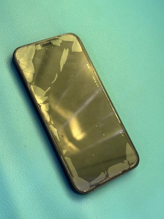 Продам либо обмен айфон 12 мини