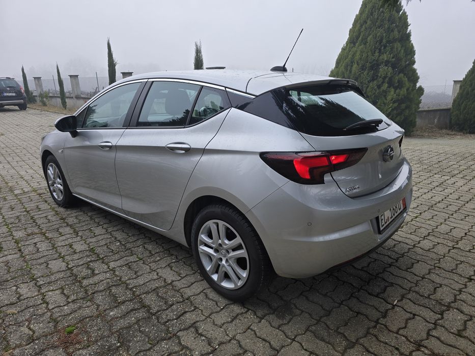 Vând Opel Astra K, an 2019, motor 1.6 Diesel