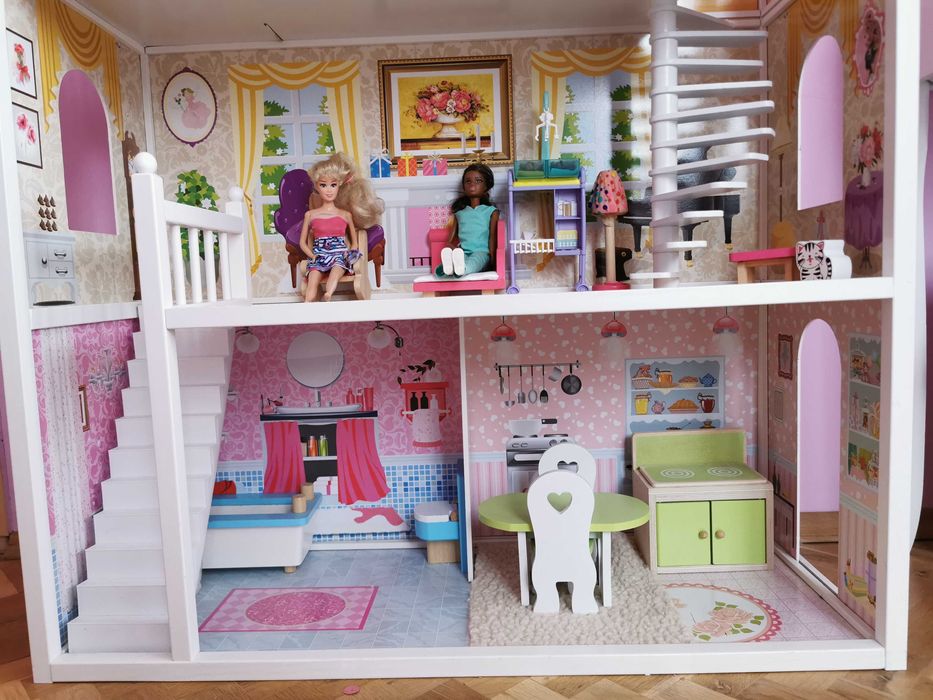Детска къща за кукли