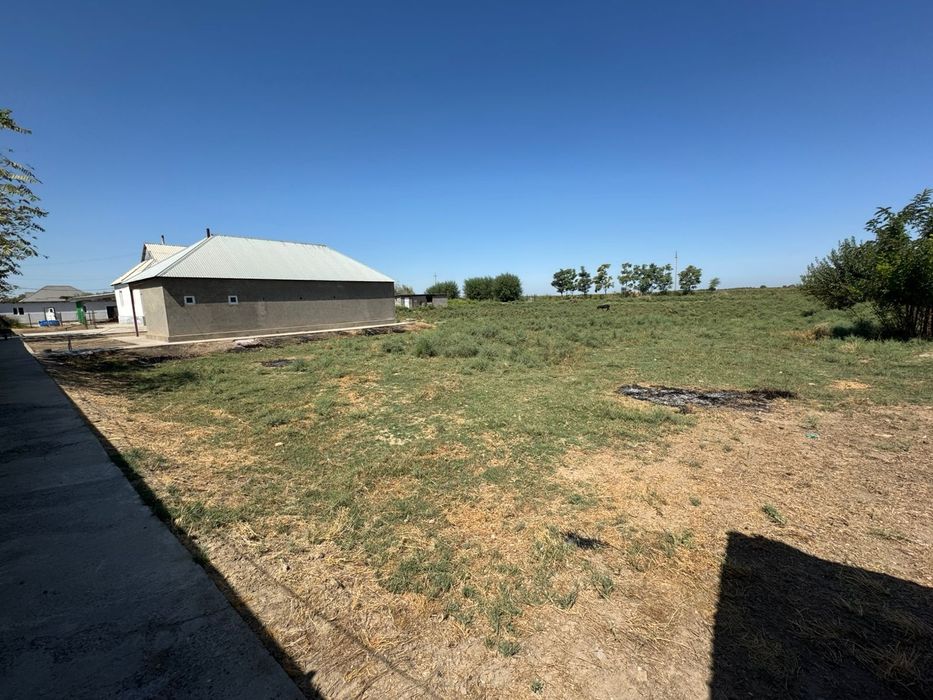 Үй сатылады    .