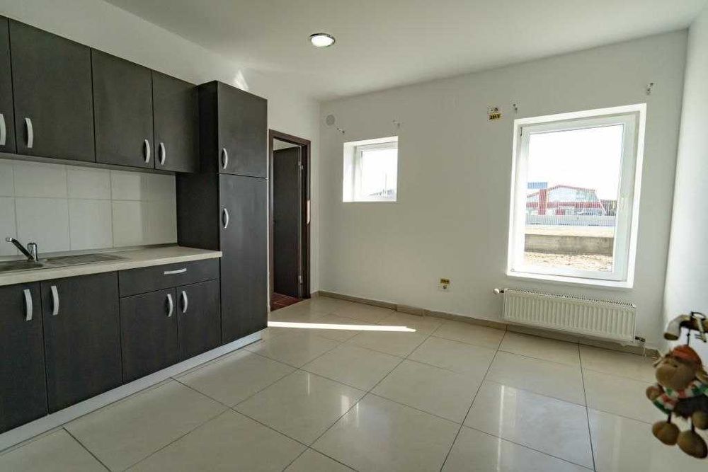 Hală industrială Jilava 750mp, birouri 250 mp, curte 1.500 mp, ISU