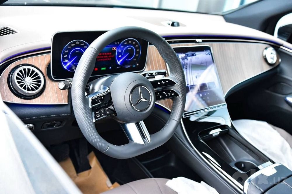 EQE 500 SUV 4MATIC. Black.