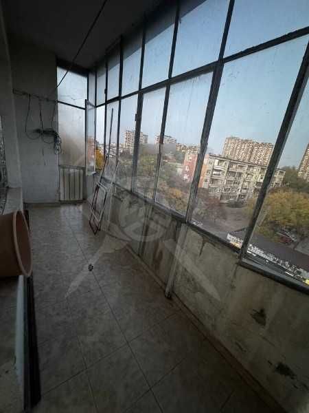 Продава се Тристаен апартамент в Пловдив, Изгрев - 80 кв.м за 950 €/кв.м - Снимка #4