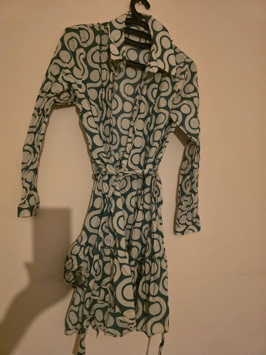 Дамски/женски  дрехи