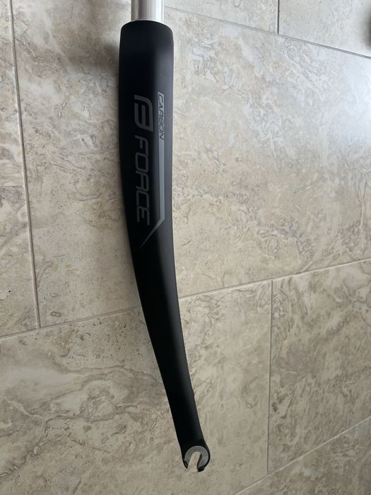 Furca carbon cursiera