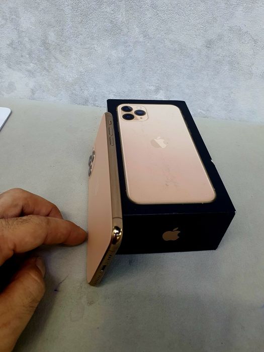 Iphone 11 pro gold