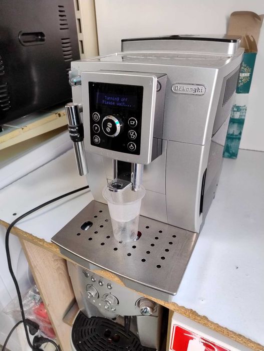 Кафеавтомат-Кафемашина DeLonghi 1450W 15 bar Cappuccino-Kaпучино