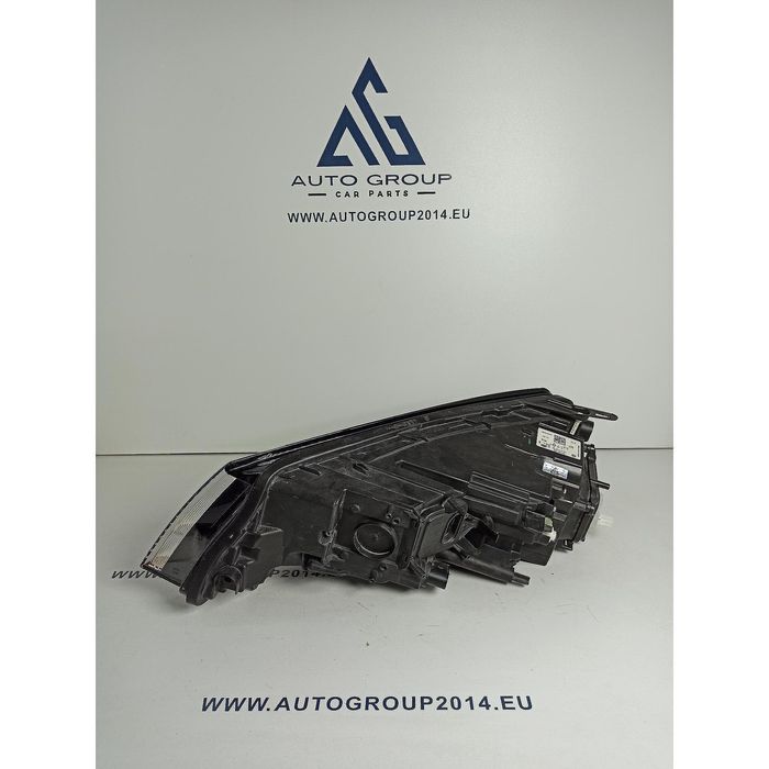 Десен фар за vw touareg 7p - 7p1941032