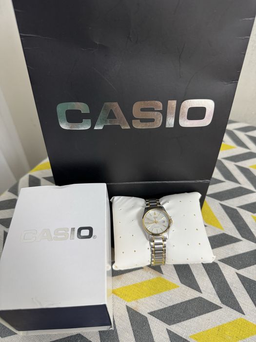Женские часы CASIO