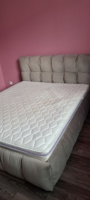 Тапицирана спалня с матрак 160/200