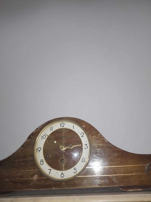 Ceas de masa vintage