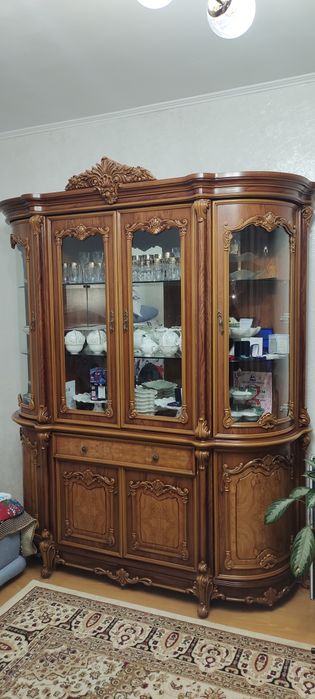 Сервант для гостиной