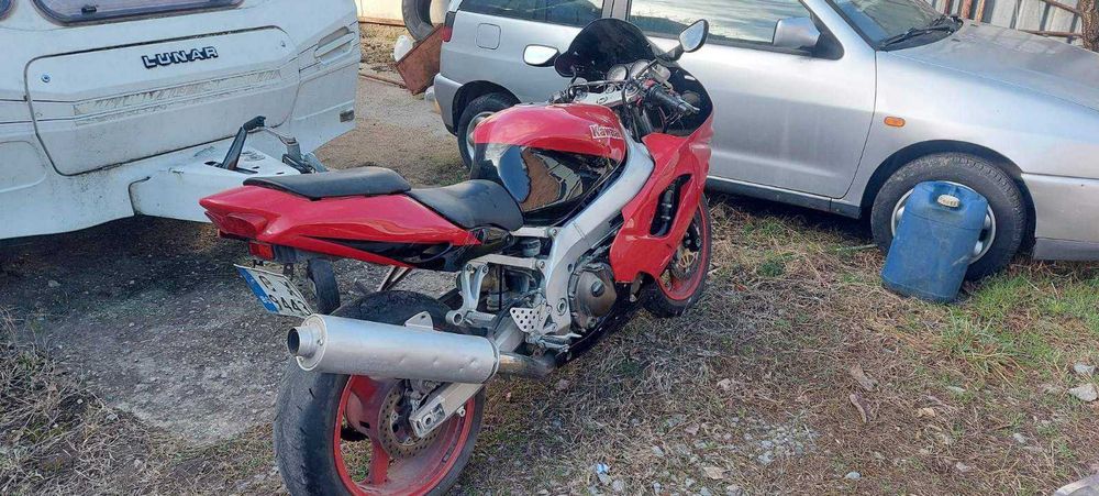 Кавазаки ZX9R на части