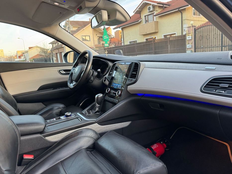 Renault Talisman Initiale Paris