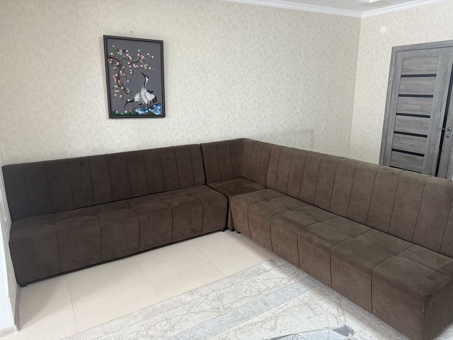 Угловой диван 4,50