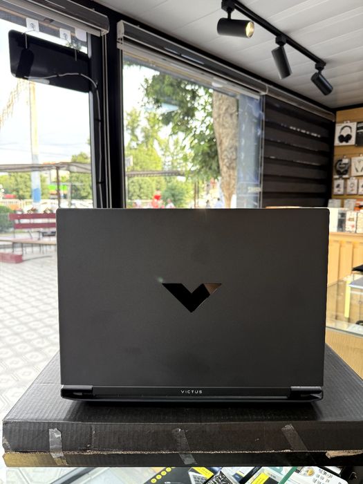 Ноутбук HP Victus