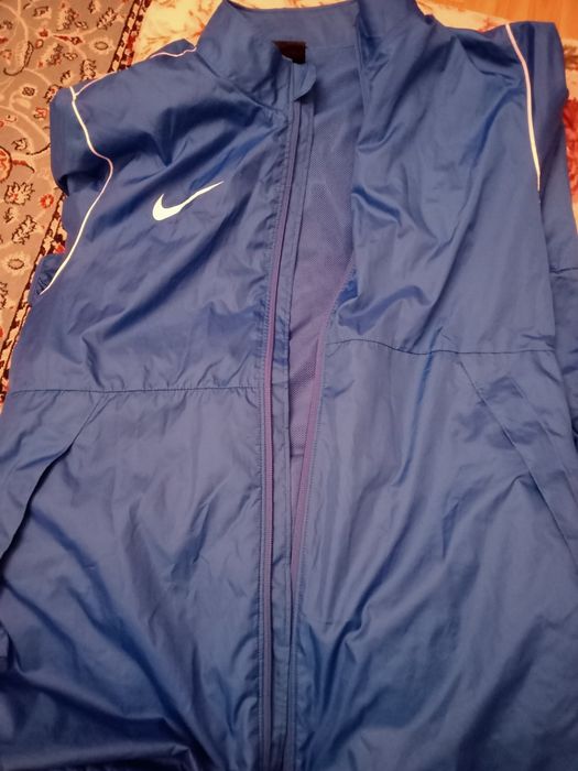 спортивная мастерка