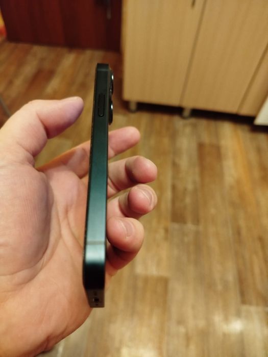 Продам Айфон 13 mini 256 G