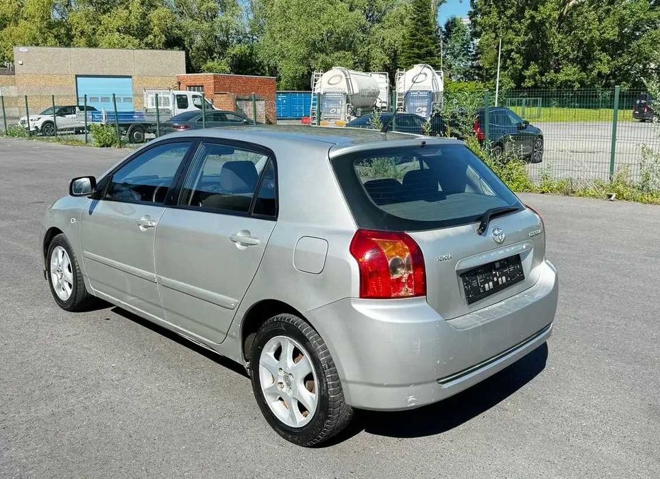 На Части Toyota Corolla E120 2.0D4D 116к.с. facelift 2006г.
