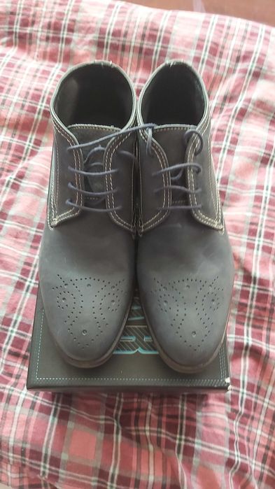 Ghete de piele naturala, noi la cutie