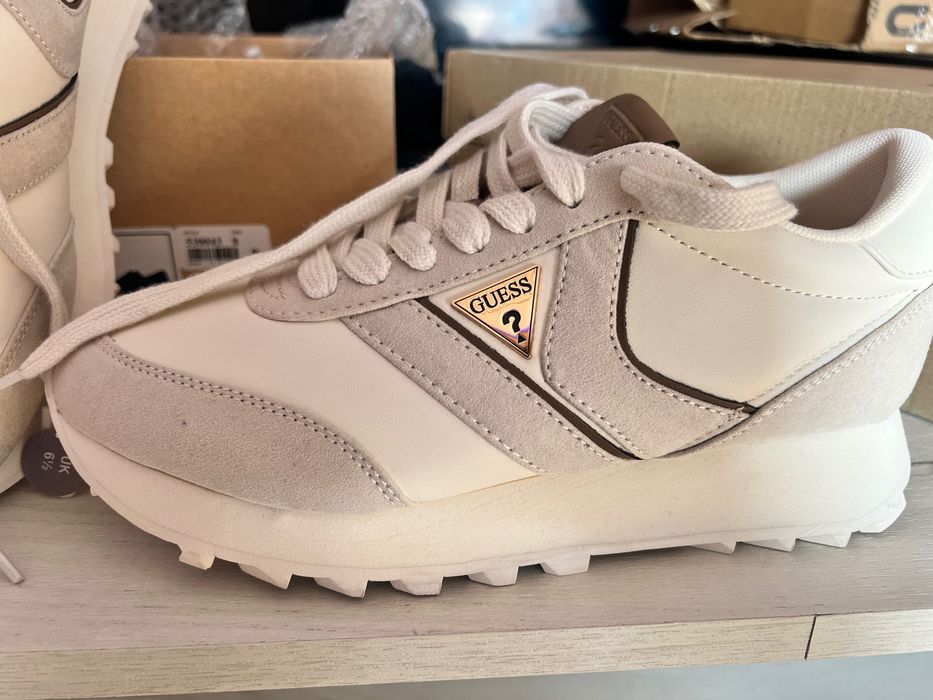 Guess Сникъри39.5