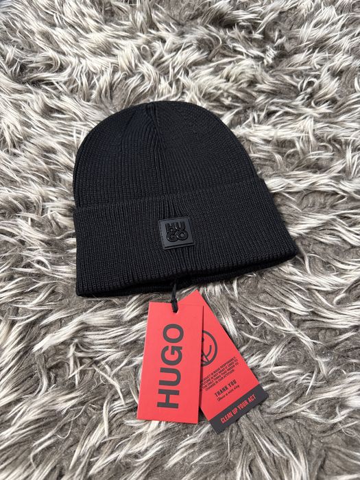 Caciula Hugo neagra Premium