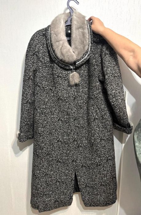 Продам женское зимнее пальто