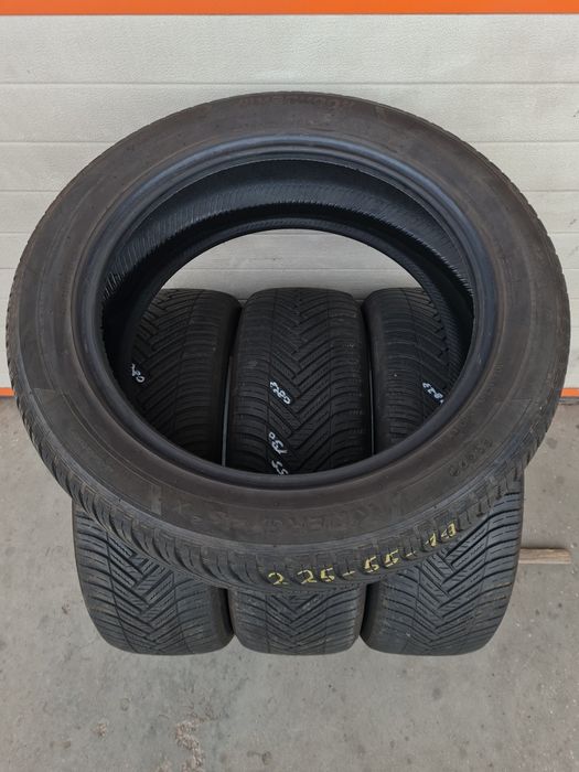 Всесезонни гуми 4 броя HANKOOK Kinergy 4S2X 225 55 R19 дот 0823
