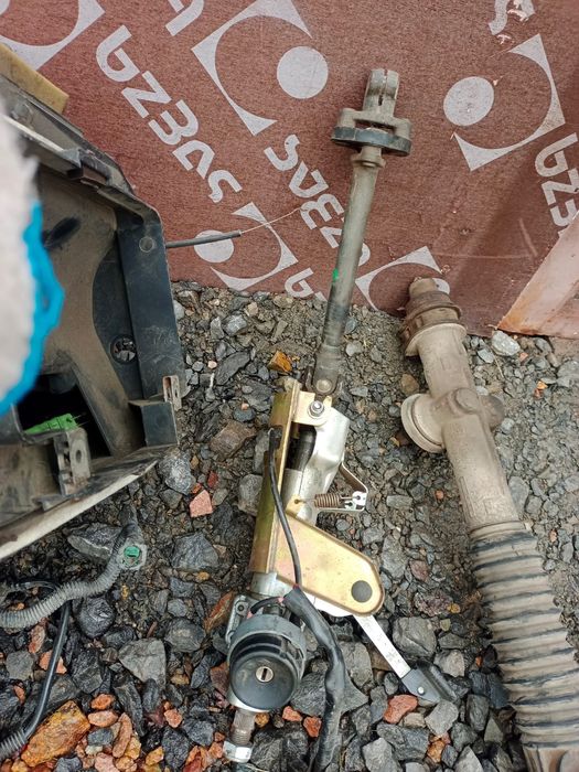 Продам запчасти на ваз 21014