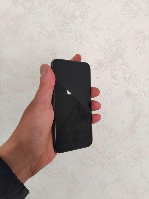 Айфон 11,64гиг,,