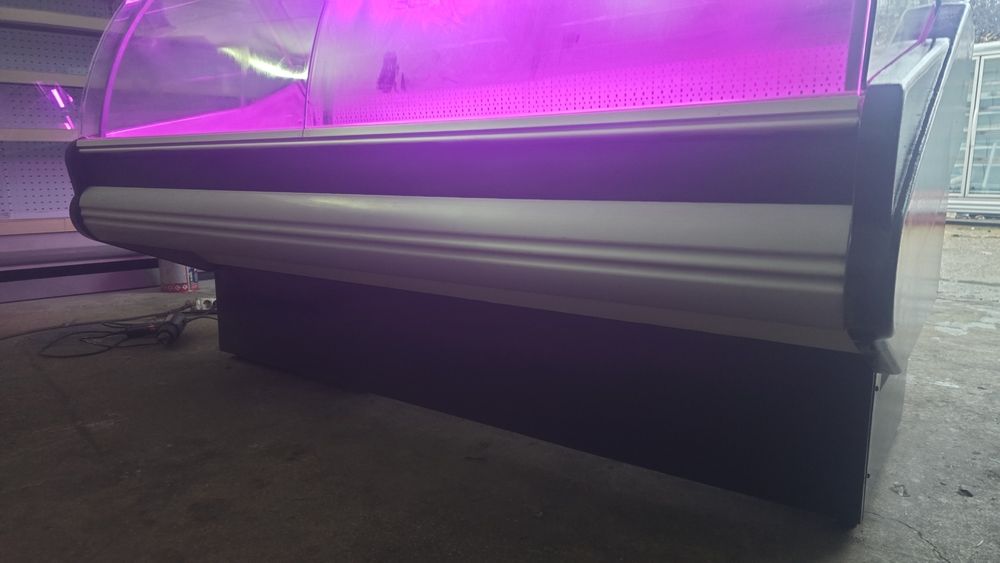 Vitrina mezeluri / lactate