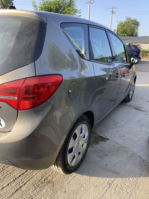 Aripă dreapta spate Opel Meriva B