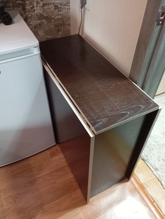 Продам стол-книжку