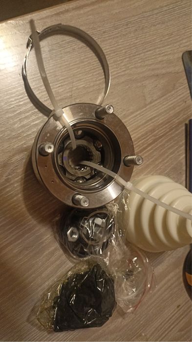 Запчасти со склада на все модели Lada